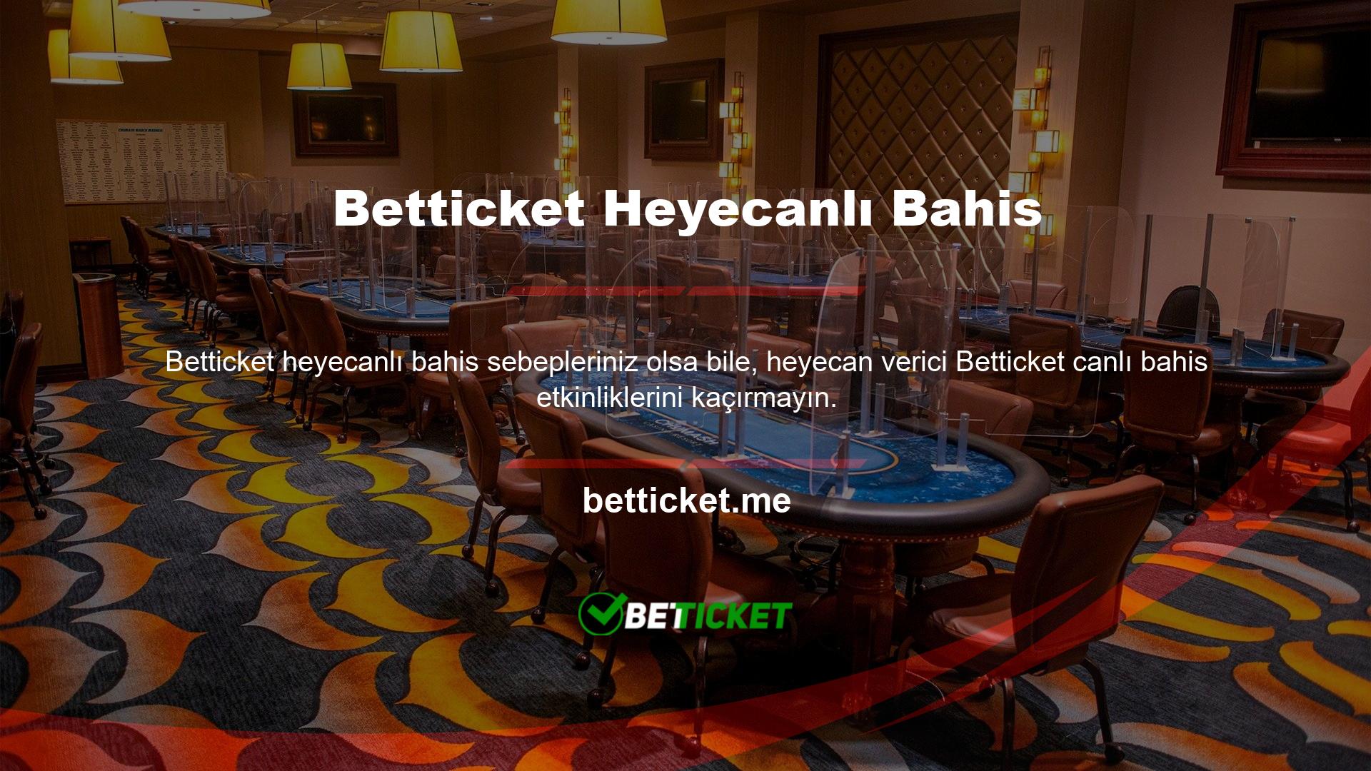 Sitede neler olduğunu takip etmek için sosyal medya hesaplarına dikkat ediyoruz